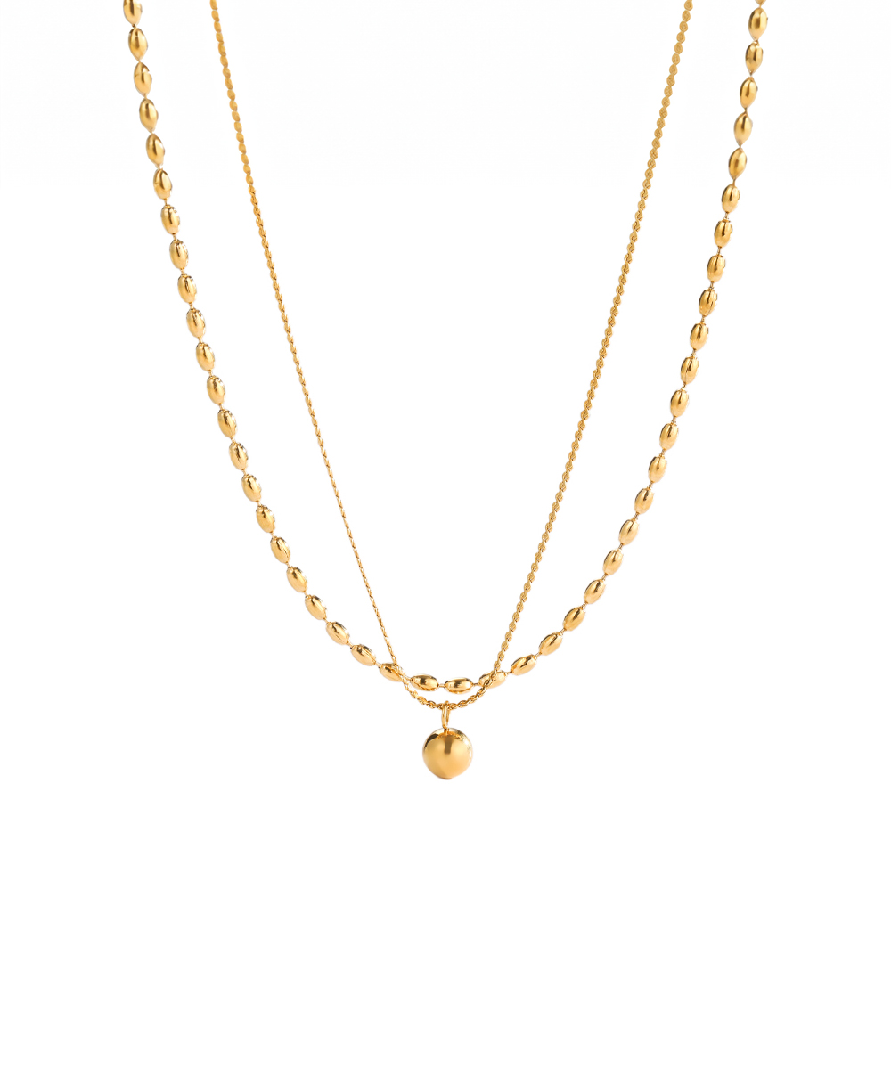 Κολιέ με διπλή αλυσίδα και κρεμαστό στοιχείο από ανοξείδωτο ατσάλι σε χρυσή απόχρωση